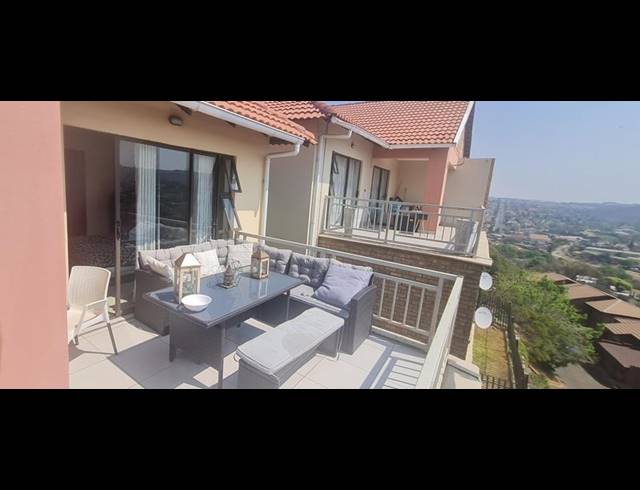 2 BEDROOM APARTMENT FOR SALE IN WINCHESTER HILLS